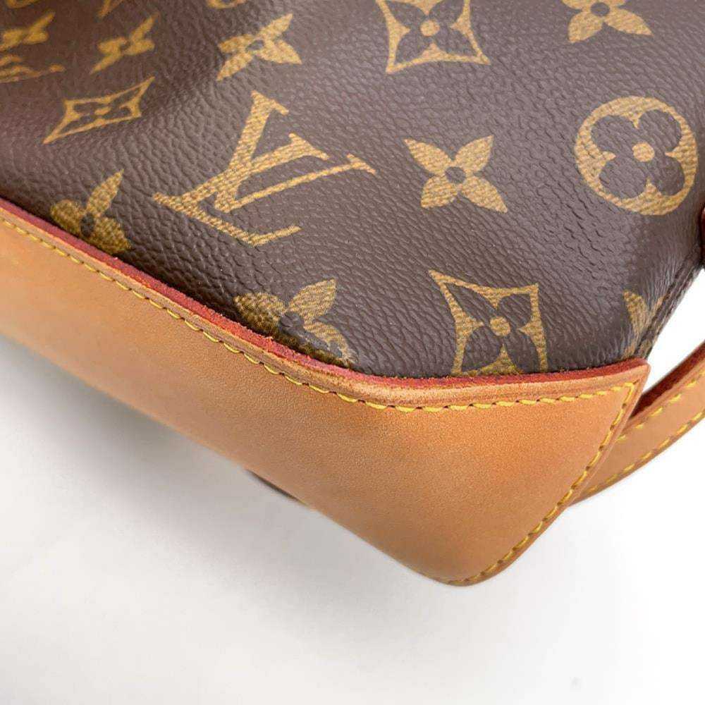 Louis Vuitton Trotteur leather handbag - image 8