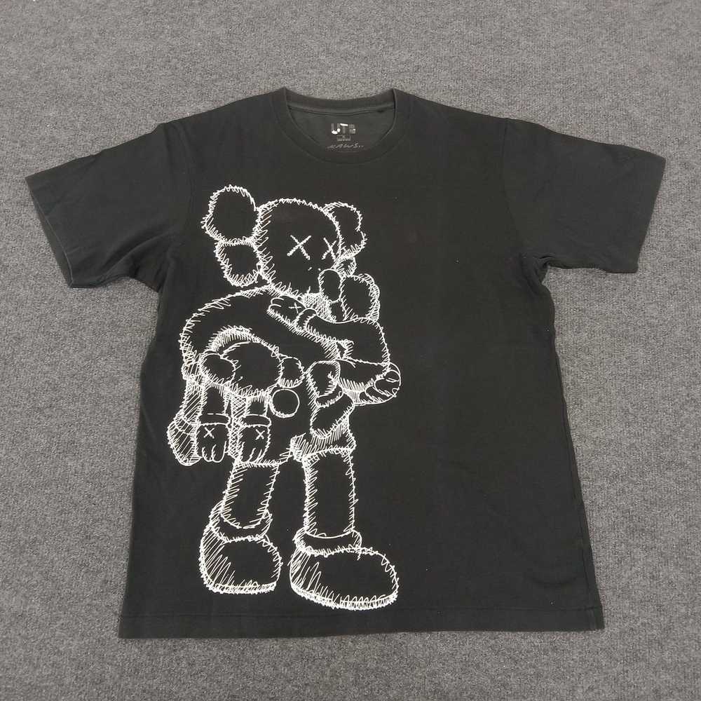 Japanese Brand × Kaws × Uniqlo Uniqlo x Kaws Japa… - image 1