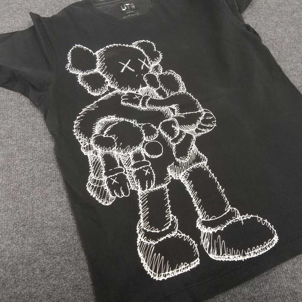 Japanese Brand × Kaws × Uniqlo Uniqlo x Kaws Japa… - image 2