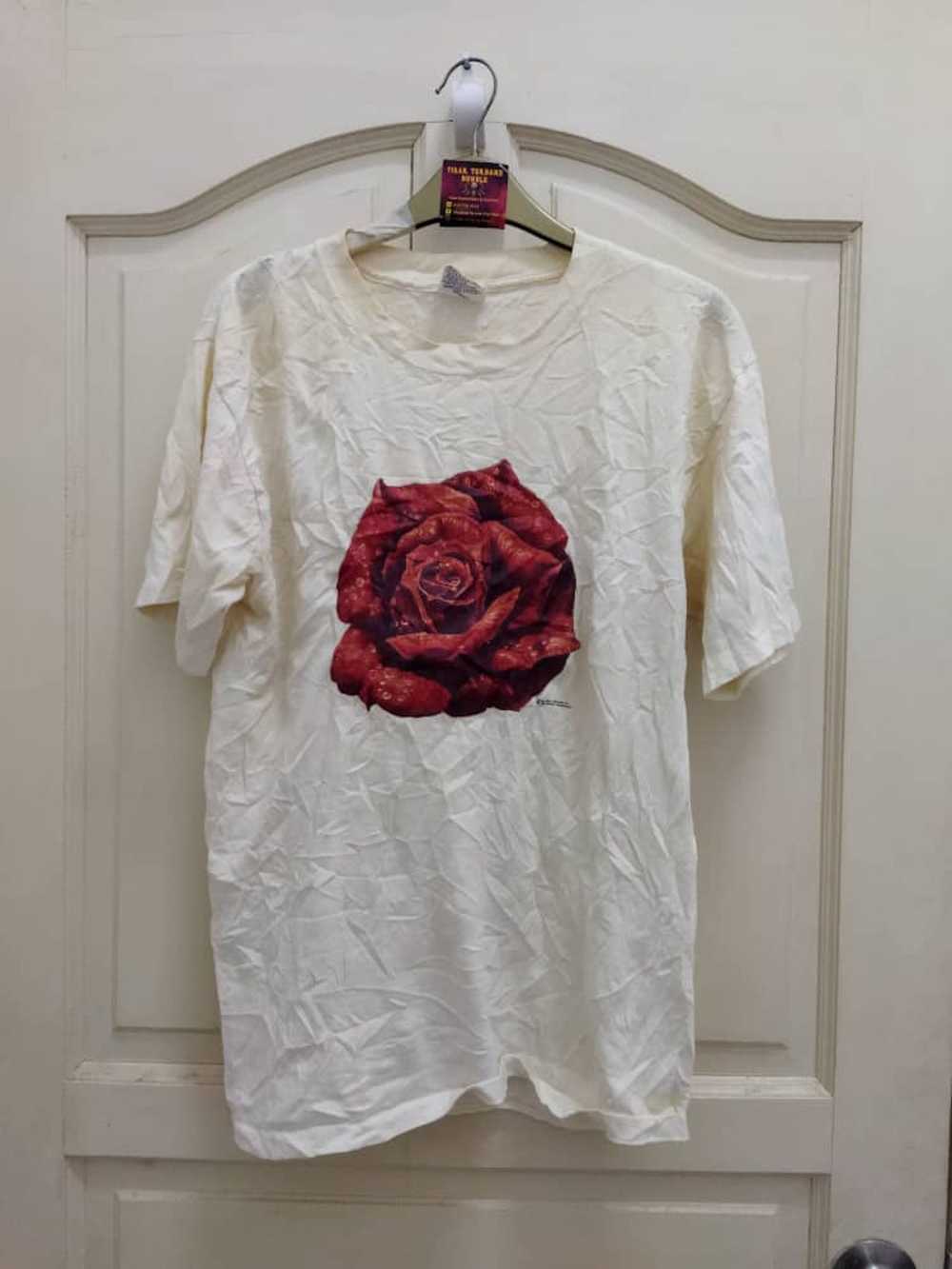 Art × Other × Vintage Rare Vtg Red Rose Art Tshirt - image 1
