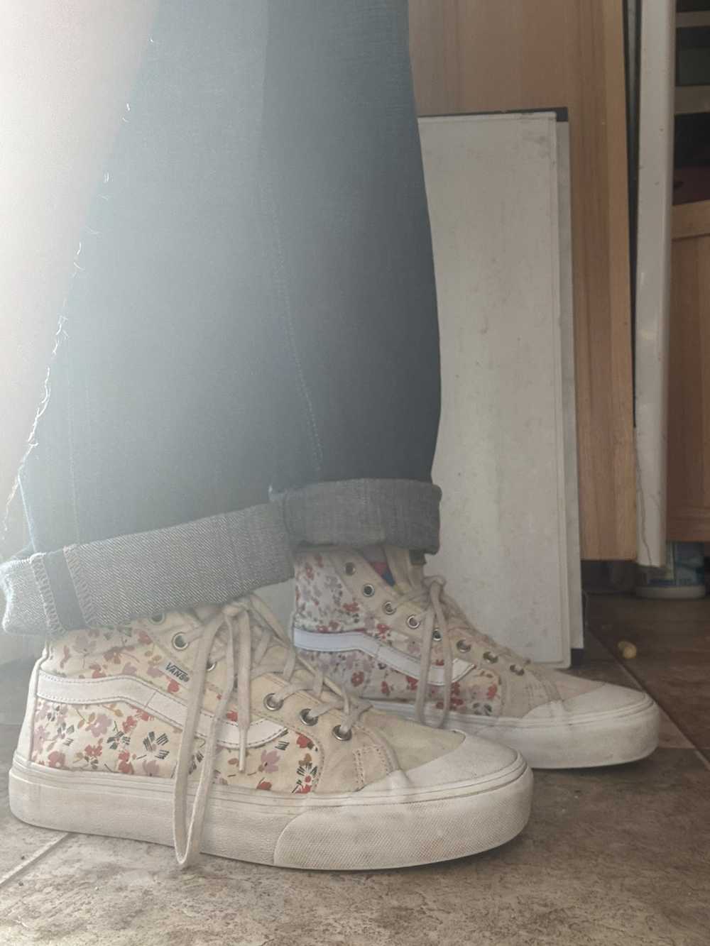 Vans Vans x Leila skate shoes - image 3