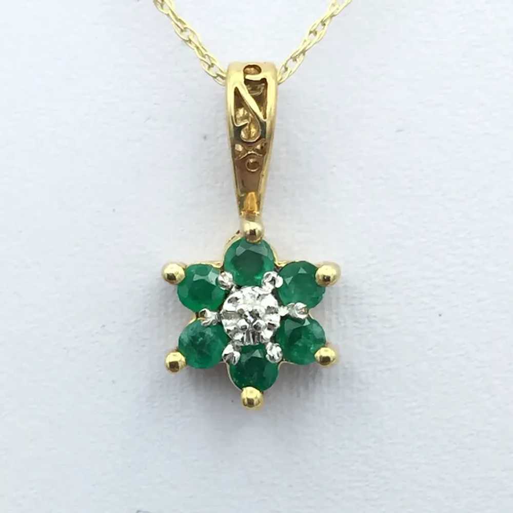 10KY Emerald Pendant with 18'' Necklace - image 3