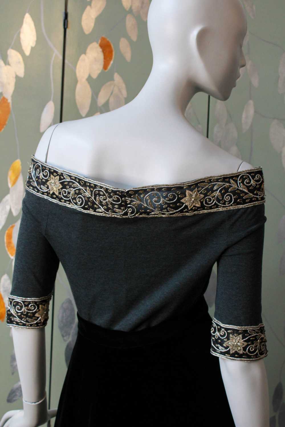 1980s Romeo Gigli Embroidered Off the Shoulder To… - image 12