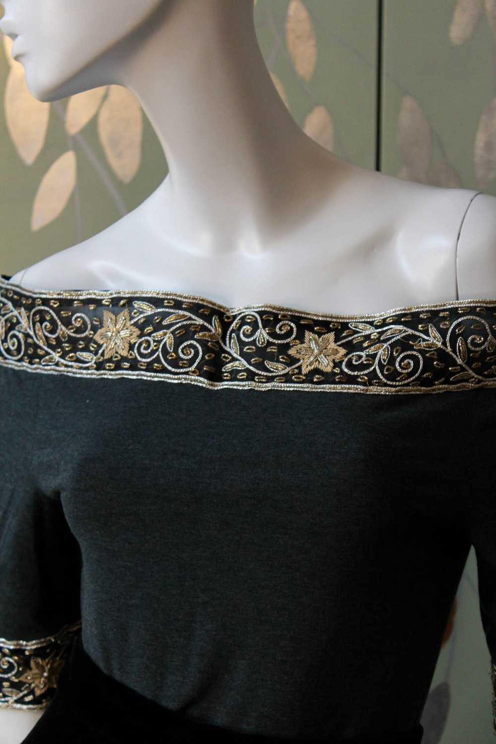 1980s Romeo Gigli Embroidered Off the Shoulder To… - image 3
