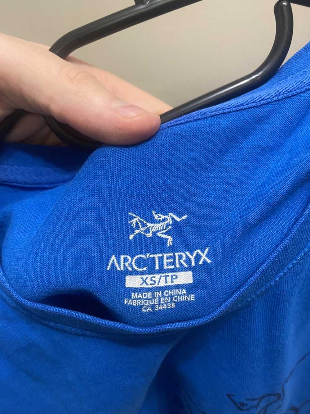 Arc'Teryx × Vintage Arcteryx big logo tee - image 2