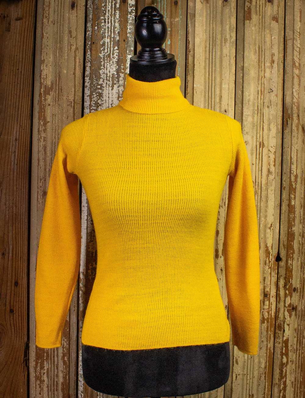 Vintage Vintage Knit One Turtleneck Sweater 70s - image 1