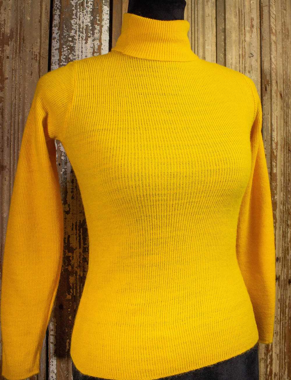 Vintage Vintage Knit One Turtleneck Sweater 70s - image 3