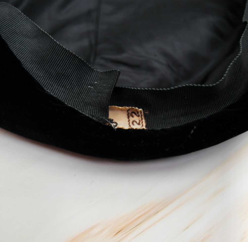 1960s Vintage Black Velveteen Beret - like Hat wi… - image 12