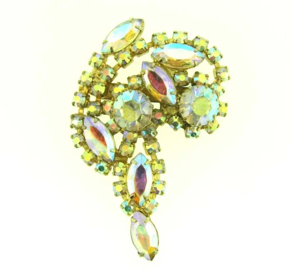 Vintage gold tone AB rhinestone Brooch - image 4