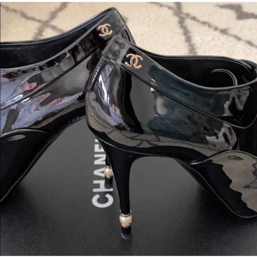 Chanel Patent leather ankle boots - image 5