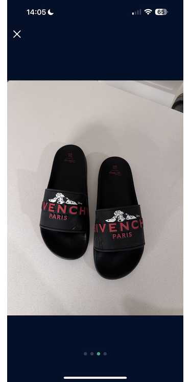 Givenchy gvc x disney slipper