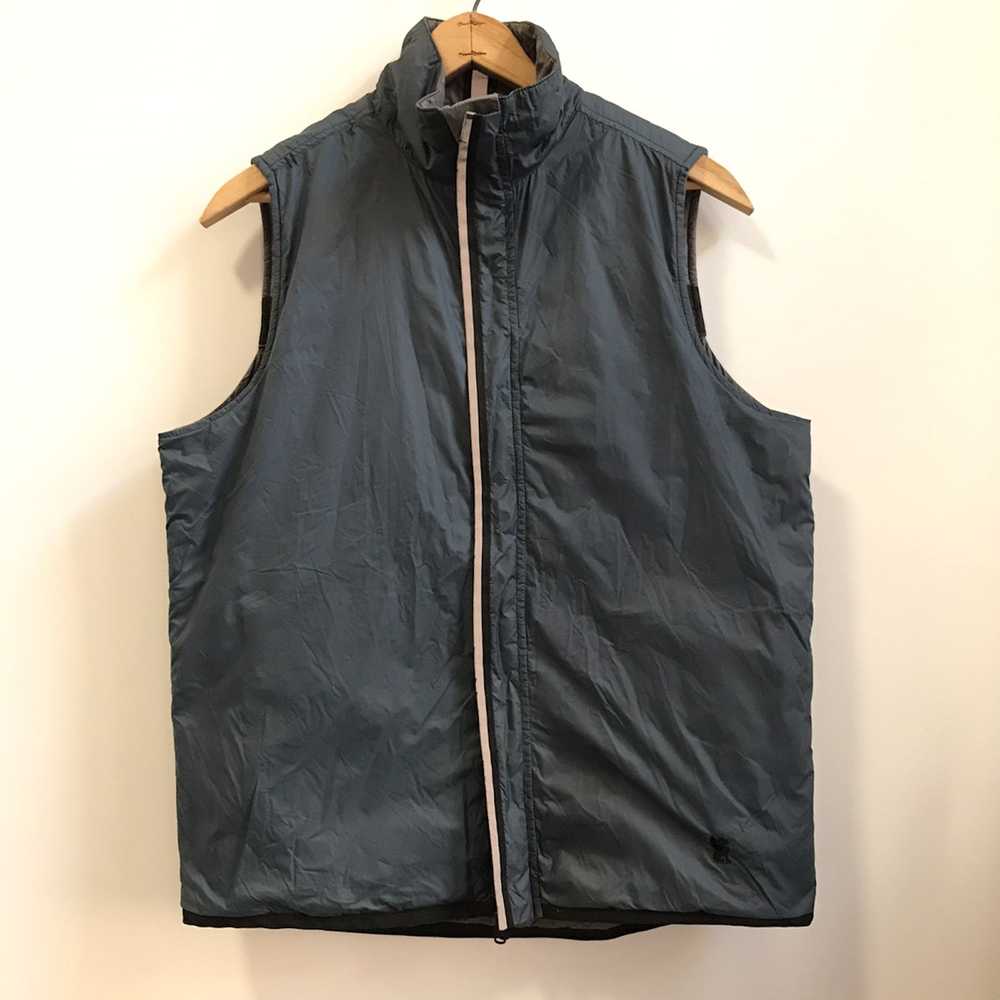 Chrome Industries Reversible Quilted Vest 3M Acce… - image 7