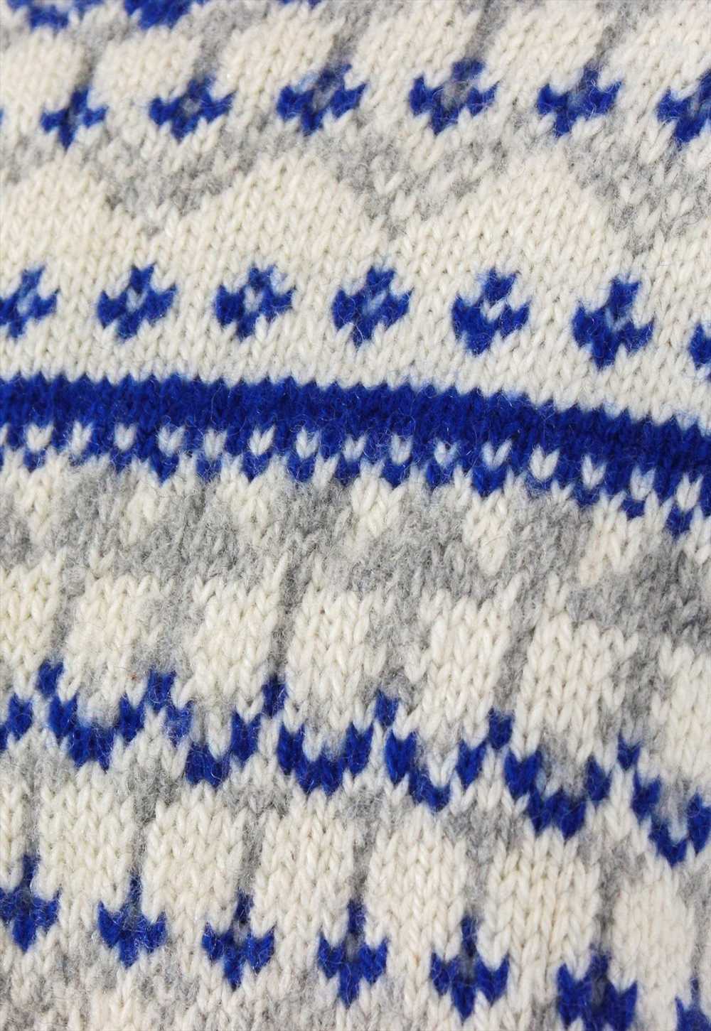 Vintage Women L Handmade Norwegian Wool  Sweater … - image 5