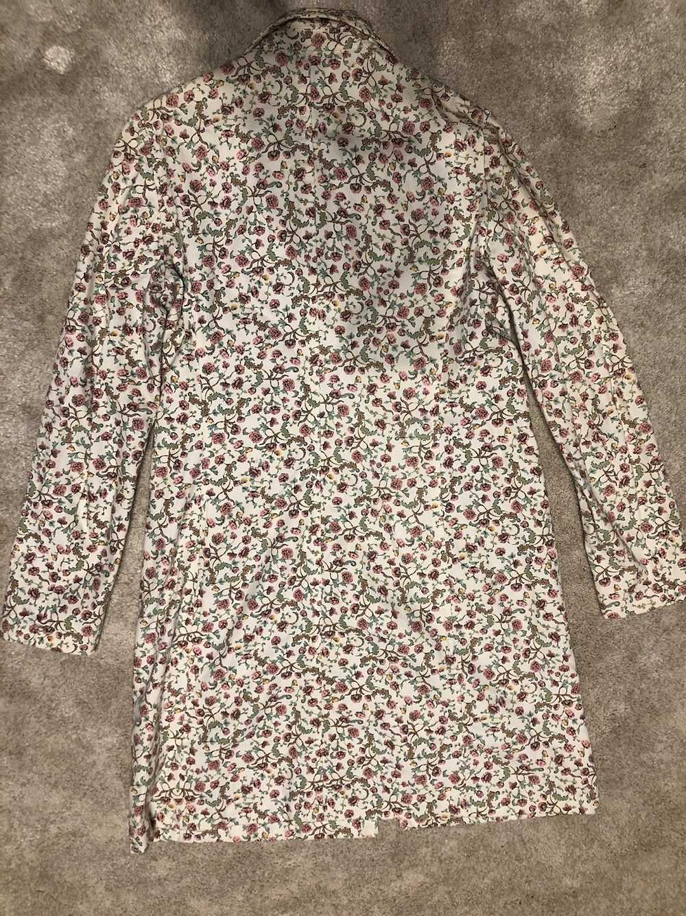 Tara Jarmon White Coat with red flowers - image 3