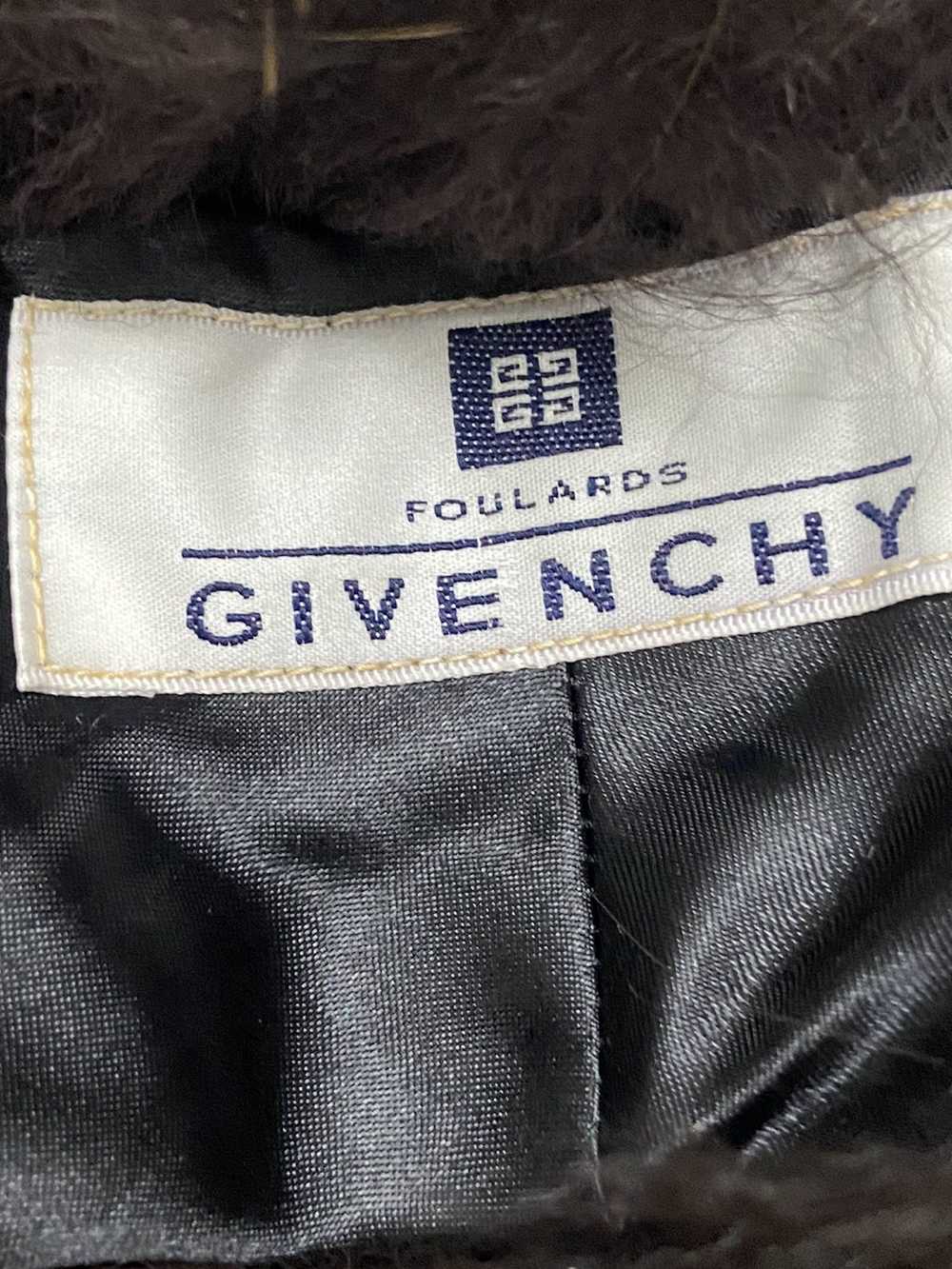 Givenchy × Luxury × Vintage Givenchy Fox Fur Scar… - image 3