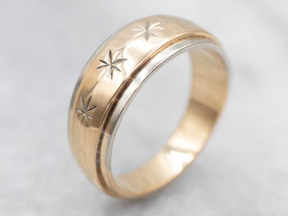 Two Tone Band With Etched Star Details - image 3
