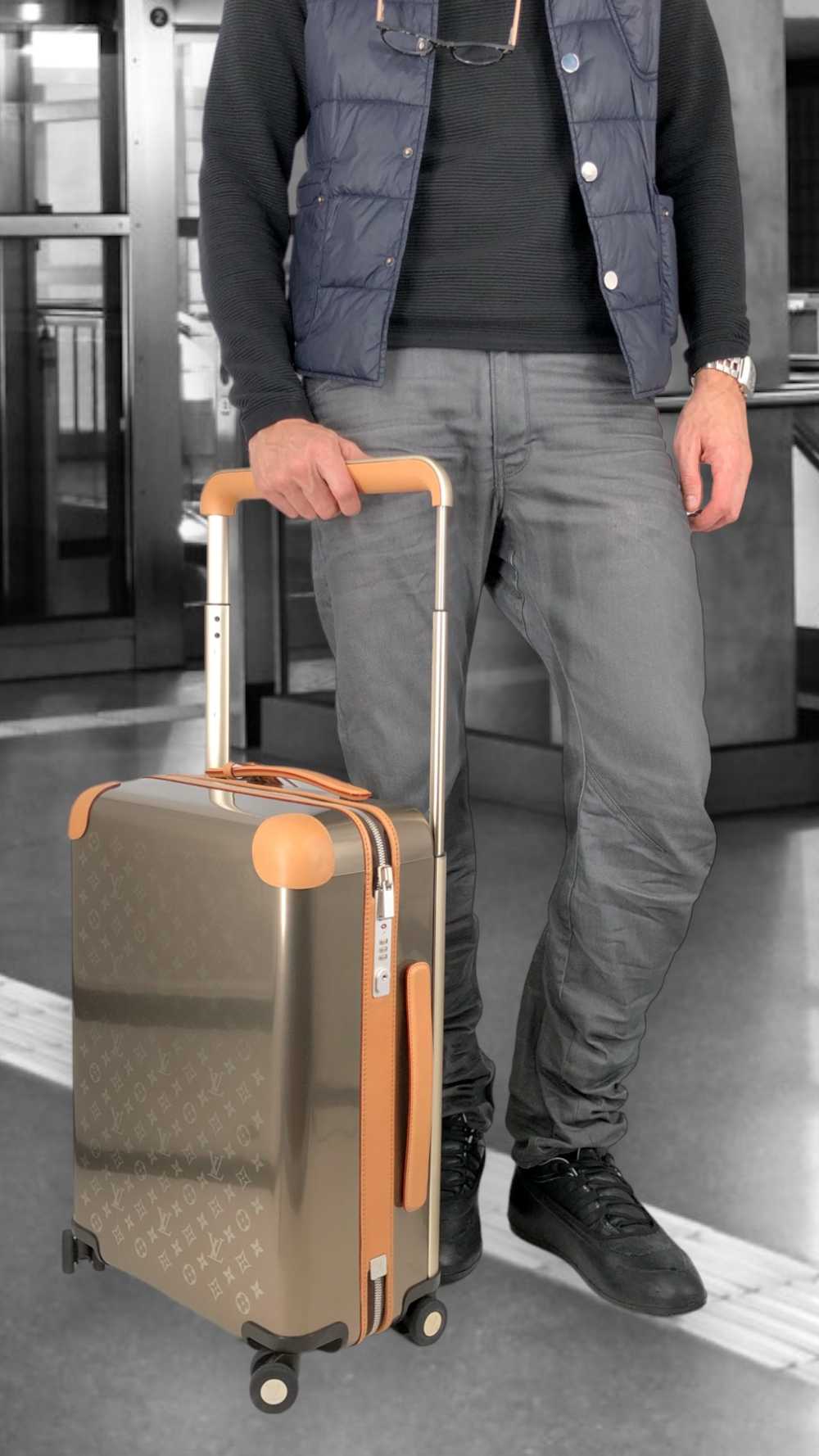 Louis Vuitton Titanium Horizon 55 trolley suitcas… - image 2