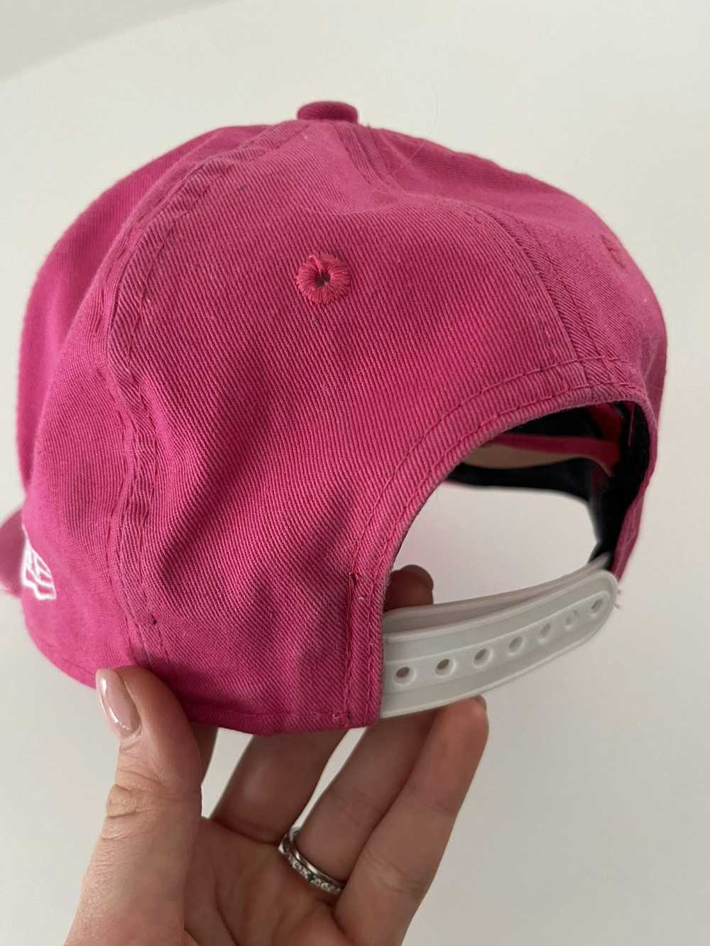 New Era New era pink hat - image 6