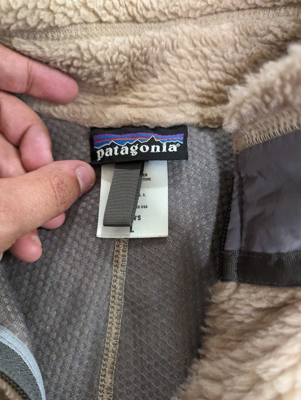 Patagonia Oatmeal Patagonia Fleece - image 6