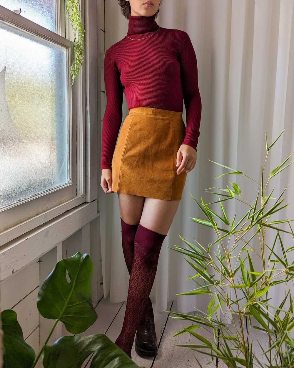 80s Leather Mini Skirt - image 2