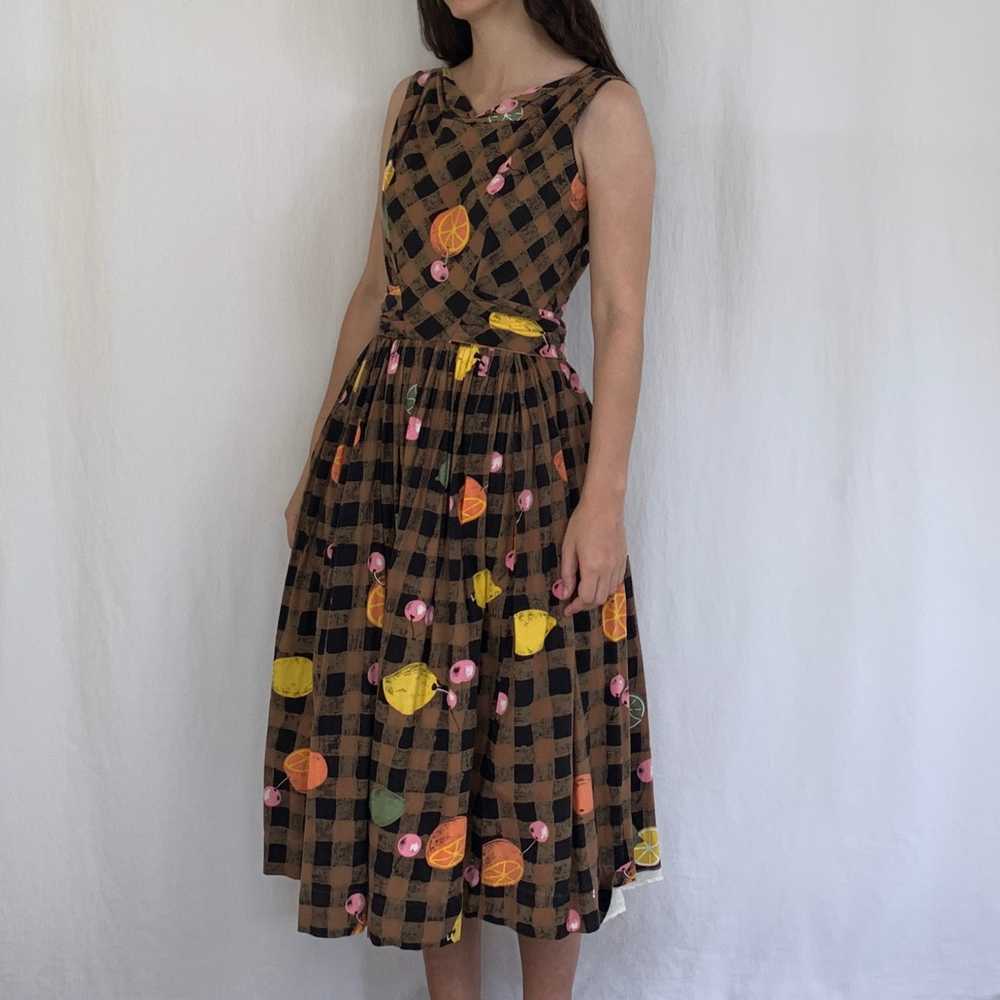 1950s Minx Modes Novelty Fruit Dress | S/M - image 5