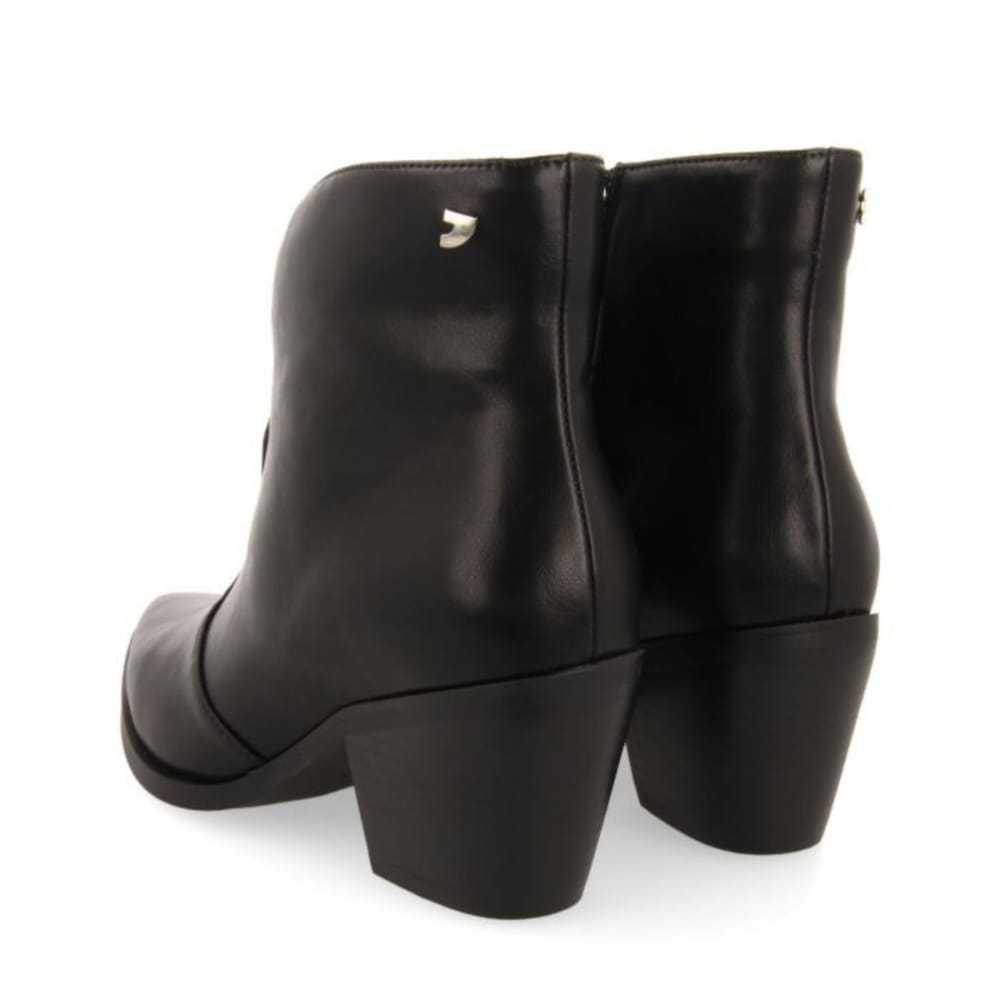 Gioseppo Vegan leather boots - image 5