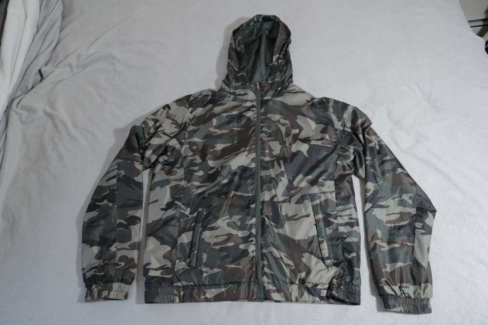 Streetwear LA Gate Collection Camo Windbreaker (X… - image 3