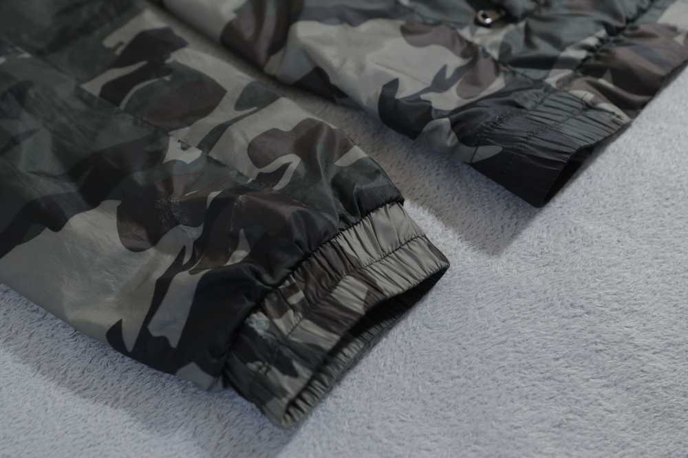 Streetwear LA Gate Collection Camo Windbreaker (X… - image 5