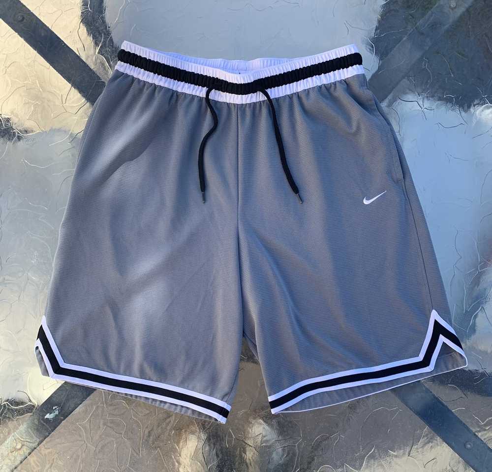 Nike × Streetwear Dri-fit DNA Basketball Shorts - image 1