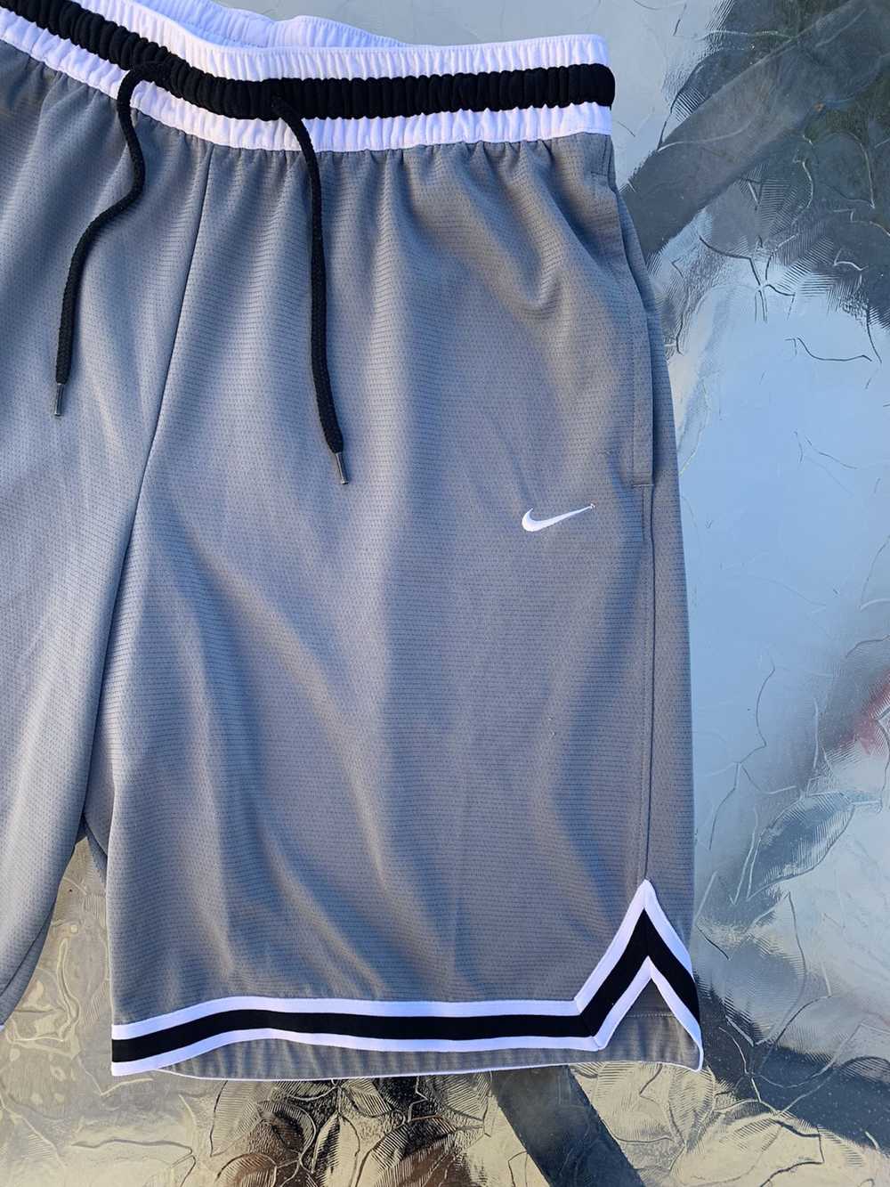 Nike × Streetwear Dri-fit DNA Basketball Shorts - image 2