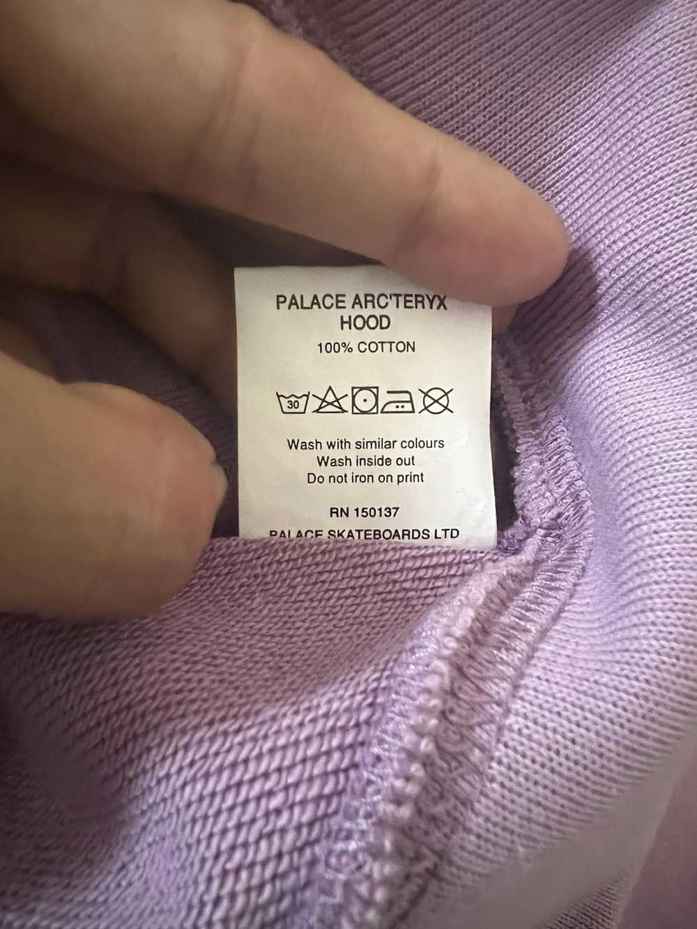 Arc'Teryx × Palace Palace x Arc’teryx lilac hoodie - image 3