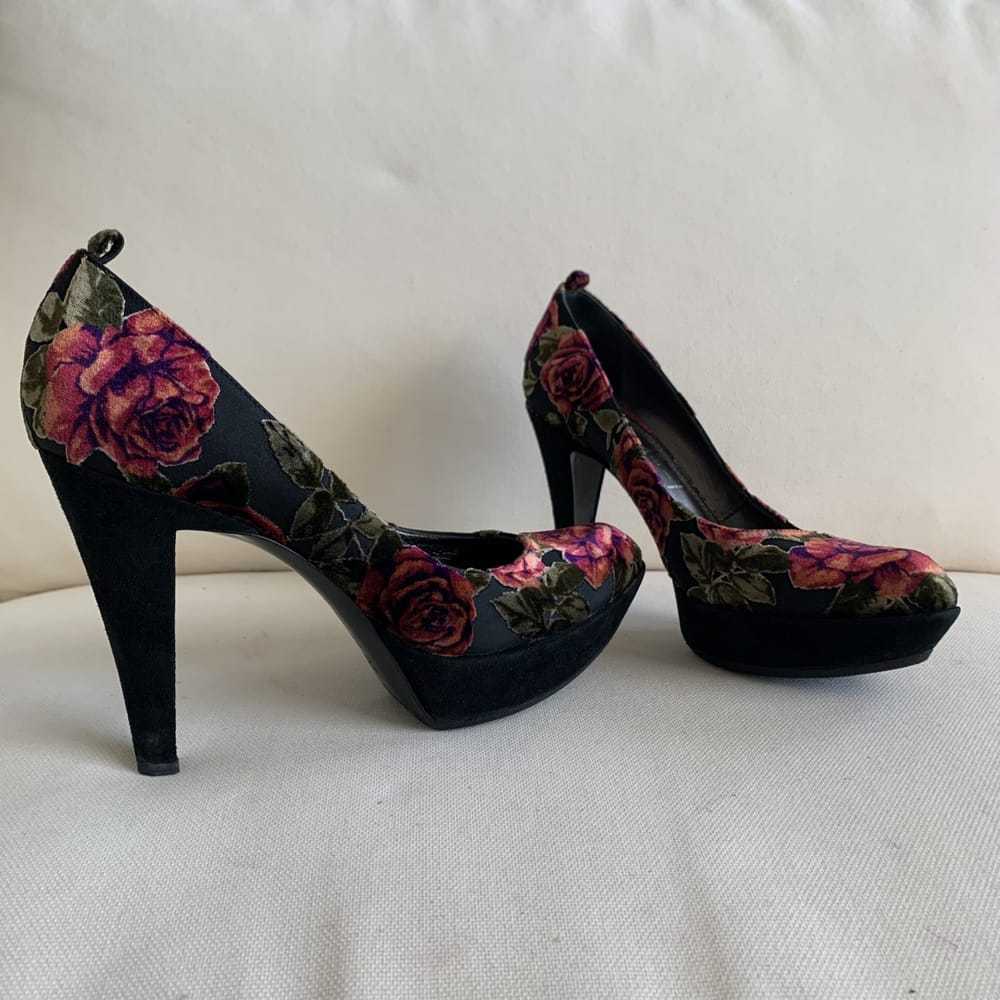 Casadei Velvet heels - image 5