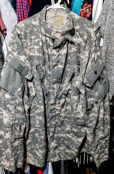 AS-IS ARMY ACU UCP Camo Coat Flame Resistant Military Camouflage