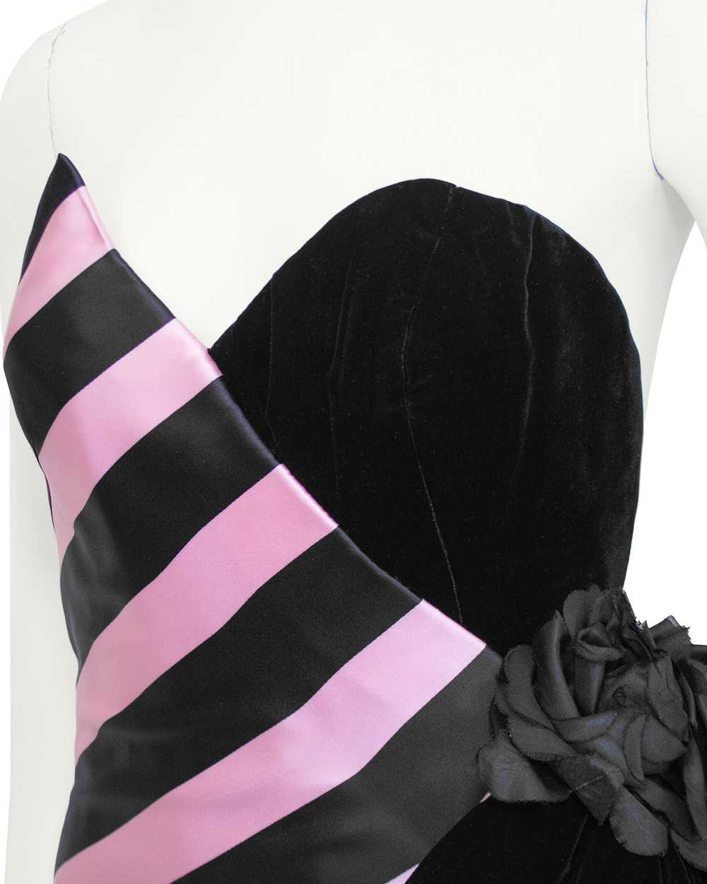 Belleville Sasoon Black and Pink Strapless Gown - image 5
