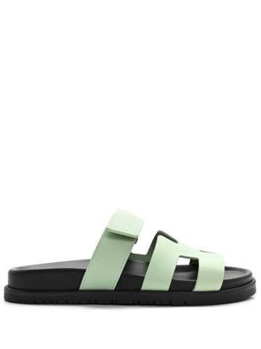 Hermès Pre-Owned Chypre leather sandals - Green