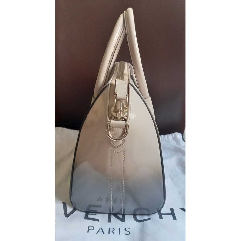 Givenchy Antigona patent leather handbag - image 6