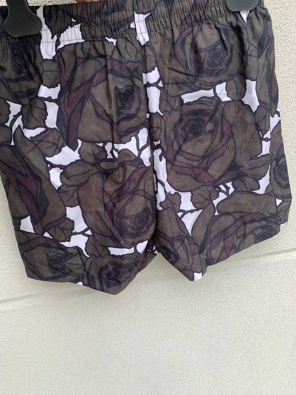 Dries Van Noten Floral Swim Shorts in Brown & Whi… - image 10