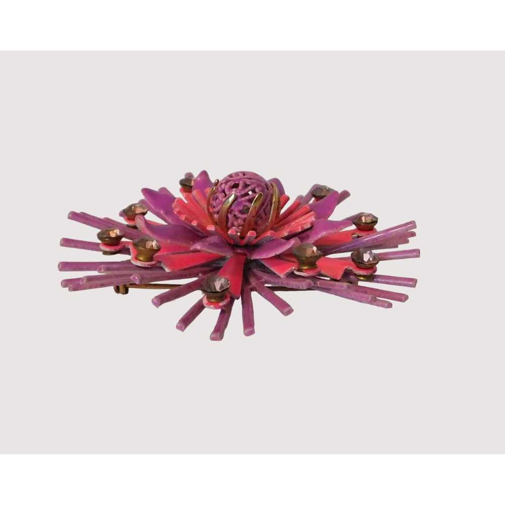 Other Vintage Starburst Pin Pink Purple Flower Cr… - image 3