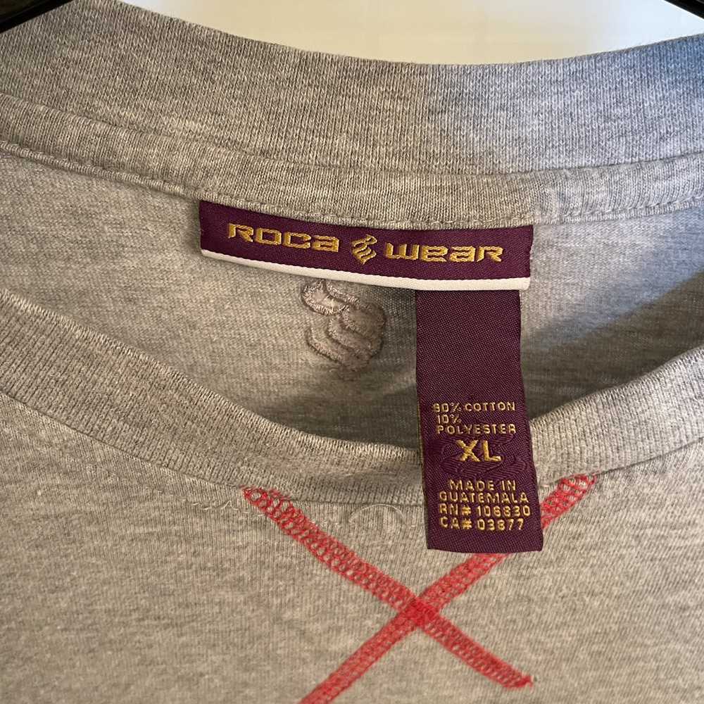 Rocawear × Vintage Vintage Roca Wear XL T-shirt E… - image 2
