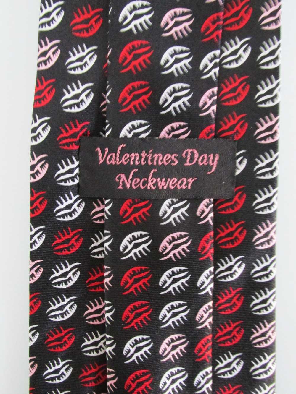 Other Valentines Day Men's Tie - image 3