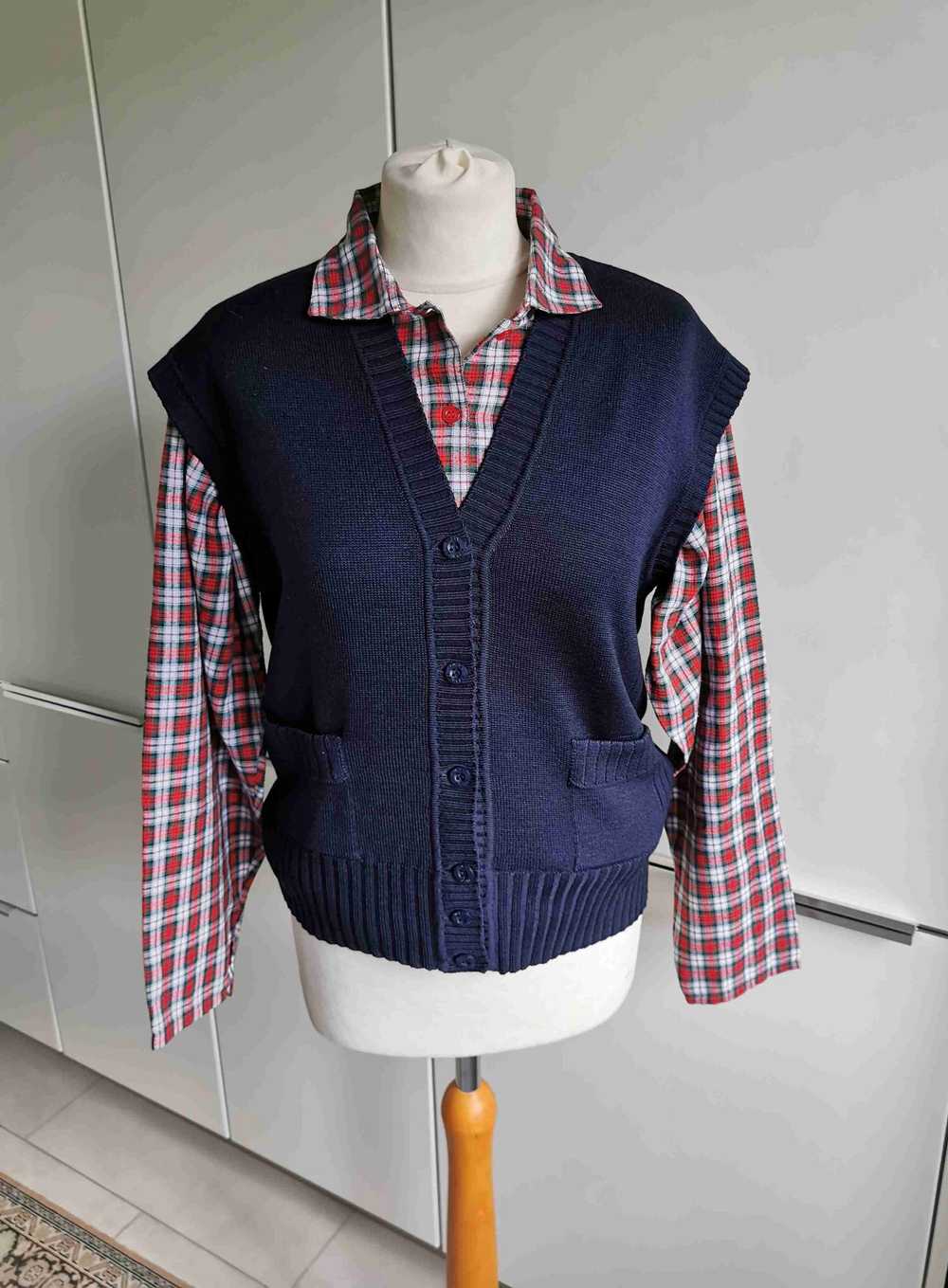 Sleeveless wool vest - Sleeveless vest in pure na… - image 3