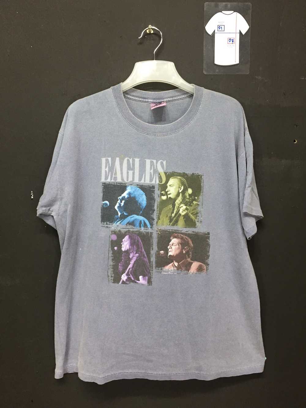 Band Tees × The Eagles Vintage Eagles Hotel Calif… - image 1