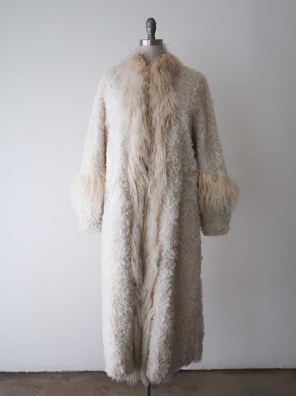 Mongolian Fur Coat - image 3