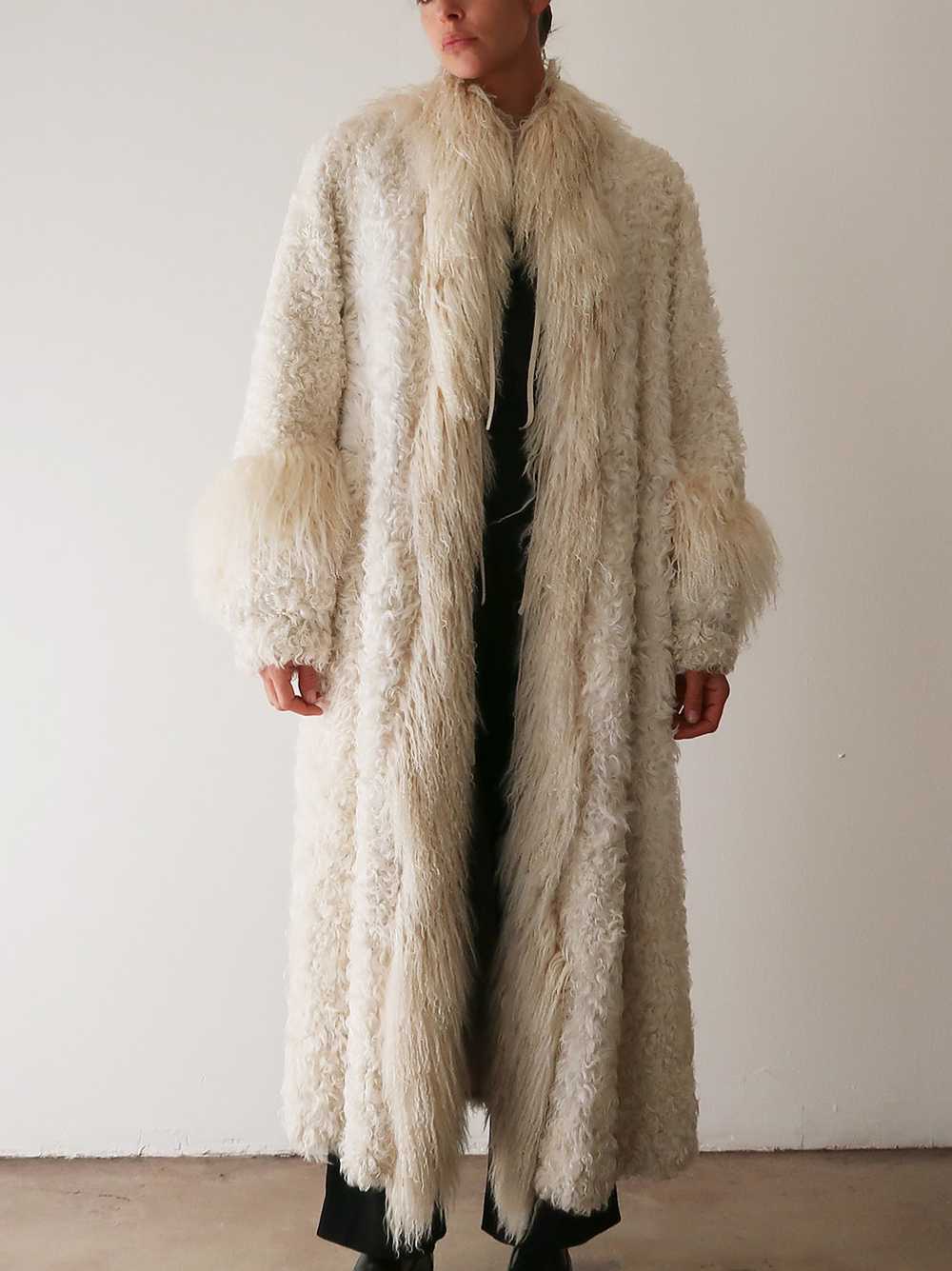 Mongolian Fur Coat - image 6