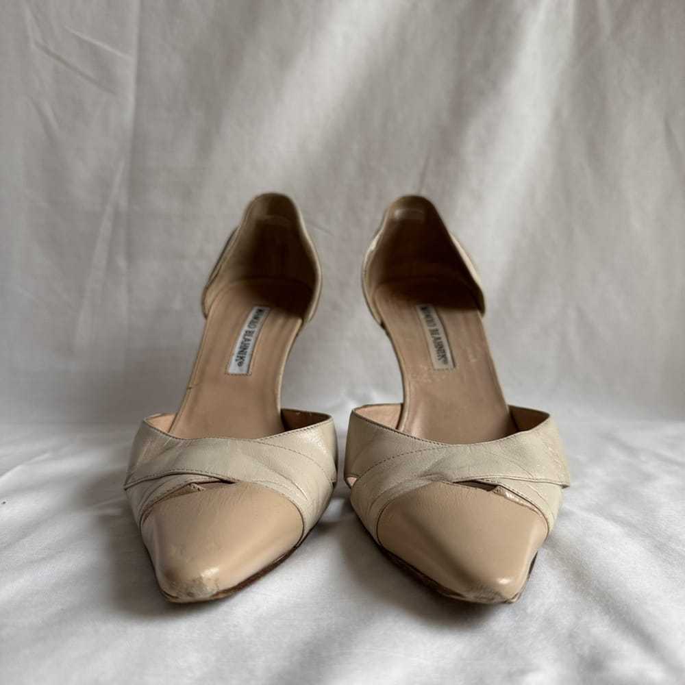 Manolo Blahnik Lala leather heels - image 4