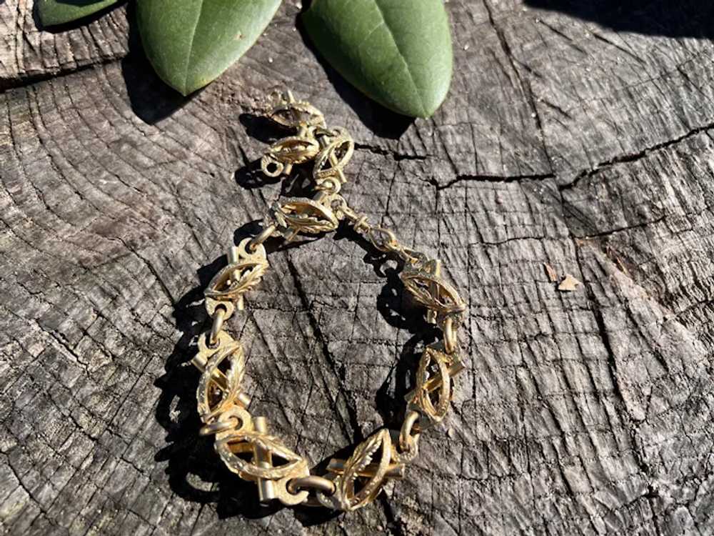 18K Yellow Gold Victorian Link Bracelet - image 7