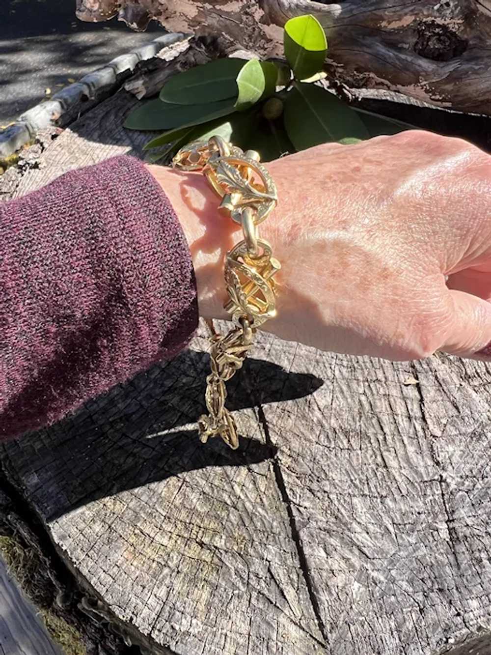 18K Yellow Gold Victorian Link Bracelet - image 9