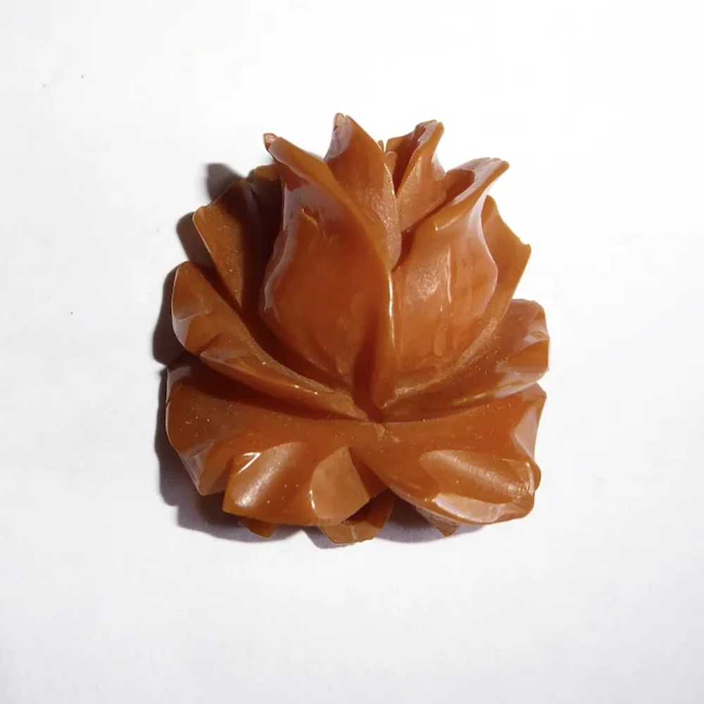 Deeply Carved Butterscotch Bakelite Rose Pendant - image 6