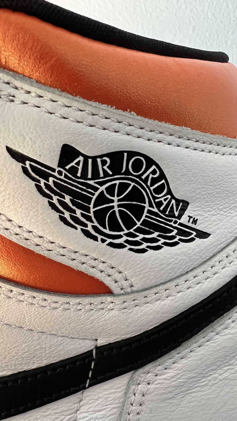 Jordan Brand × Nike Air Jordan 1 Electro Orange - image 4