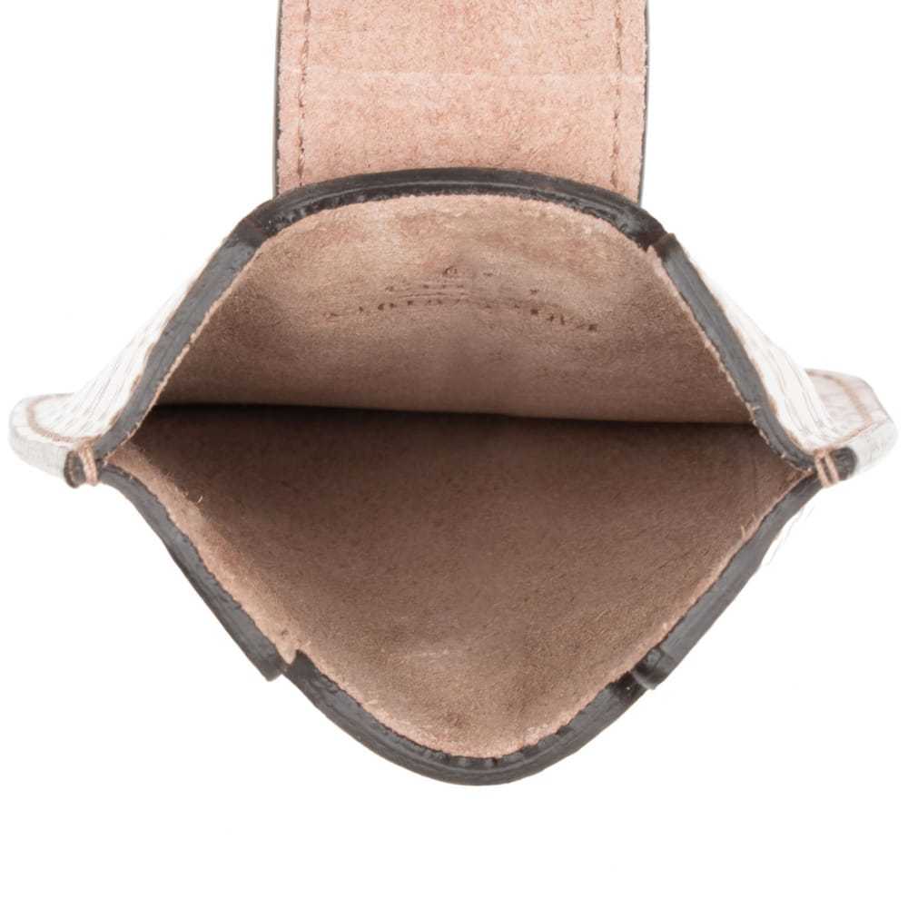 Gucci Leather purse - image 4
